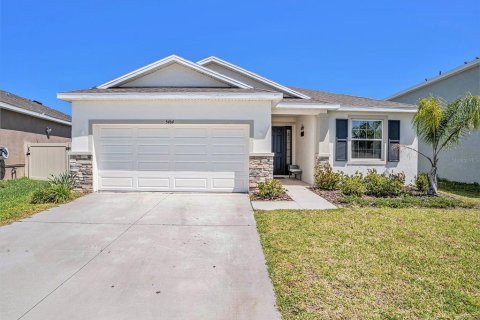 House in Wimauma, Florida 3 bedrooms, 171.31 sq.m. № 1661772 - photo 1