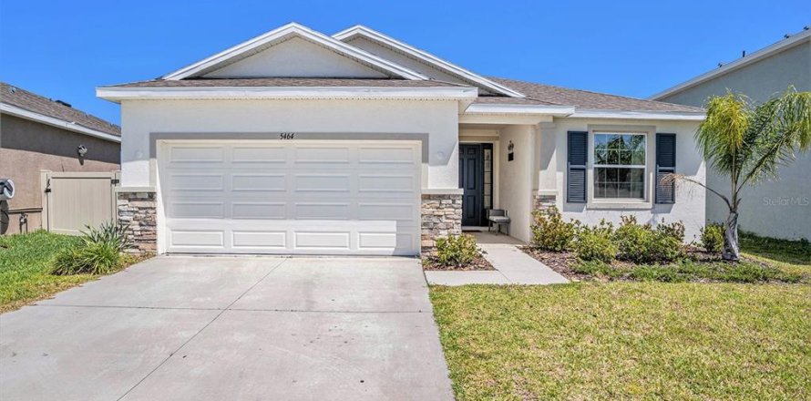 House in Wimauma, Florida 3 bedrooms, 171.31 sq.m. № 1661772