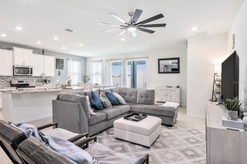 House in Wimauma, Florida 3 bedrooms, 171.31 sq.m. № 1661772 - photo 6