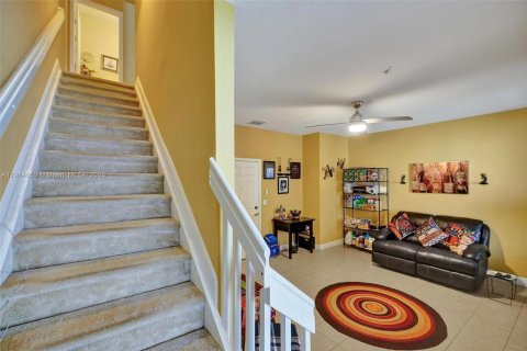 Купить таунхаус в Мирамар, Флорида 2 спальни, 163.51м2, № 1970487 - фото 5