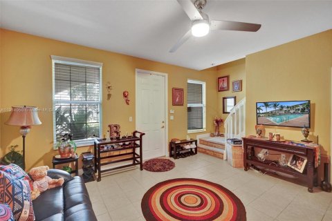 Купить таунхаус в Мирамар, Флорида 2 спальни, 163.51м2, № 1970487 - фото 4