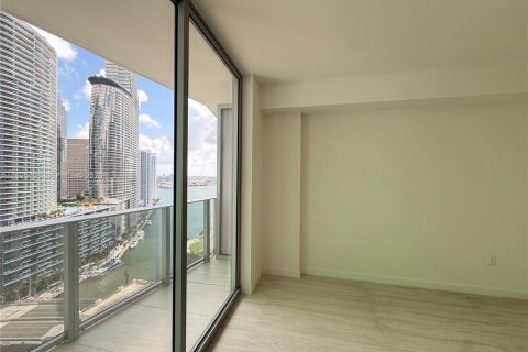 Condominio en alquiler en Miami, Florida, 2 dormitorios, 114.73 m2 № 2062976 - foto 11