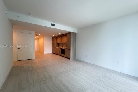 Condominio en alquiler en Miami, Florida, 2 dormitorios, 114.73 m2 № 2062976 - foto 7