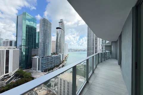 Condominio en alquiler en Miami, Florida, 2 dormitorios, 114.73 m2 № 2062976 - foto 17