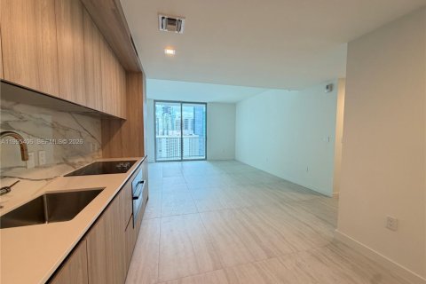 Condominio en alquiler en Miami, Florida, 2 dormitorios, 114.73 m2 № 2062976 - foto 3