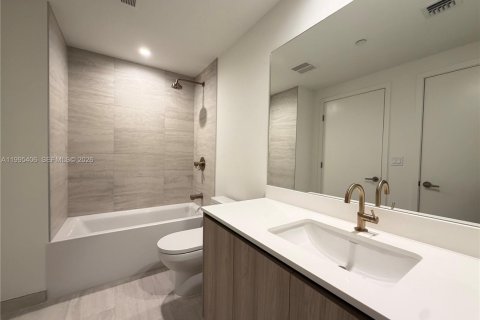 Condominio en alquiler en Miami, Florida, 2 dormitorios, 114.73 m2 № 2062976 - foto 16