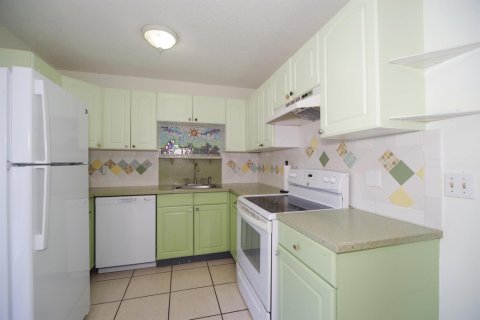 Villa ou maison à louer à Vero Beach, Floride: 2 chambres, 101.45 m2 № 2248532 - photo 5
