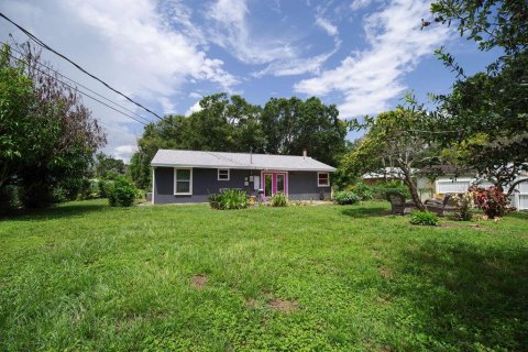 Villa ou maison à louer à Vero Beach, Floride: 2 chambres, 101.45 m2 № 2248532 - photo 4