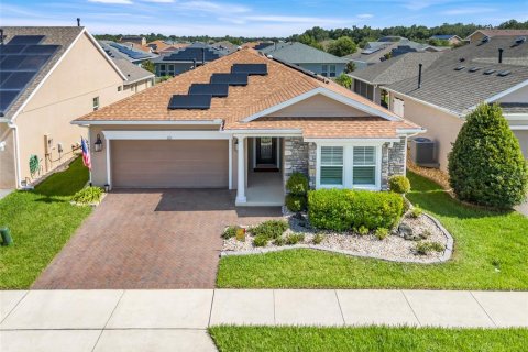 House in Groveland, Florida 2 bedrooms, 217.3 sq.m. № 1848156 - photo 1