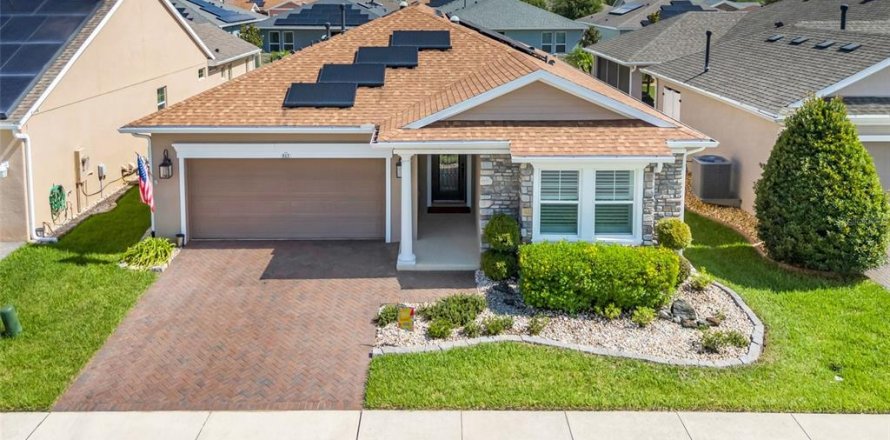 House in Groveland, Florida 2 bedrooms, 217.3 sq.m. № 1848156