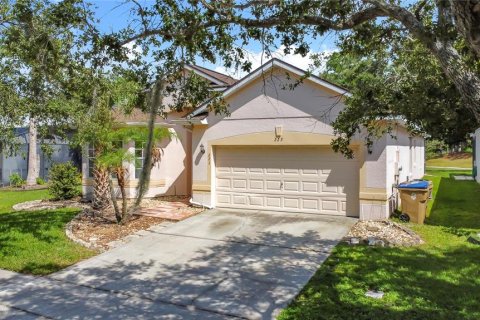 Villa ou maison à vendre à Kissimmee, Floride: 4 chambres, 185.15 m2 № 1833358 - photo 3