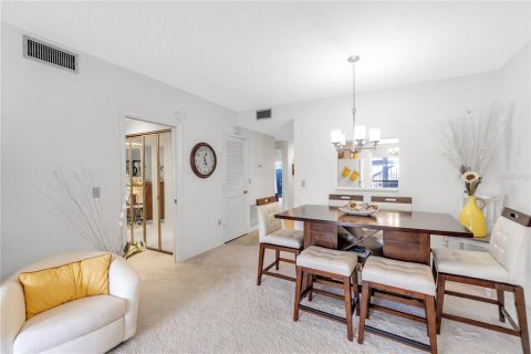 Condo in Sarasota, Florida, 2 bedrooms  № 1734837 - photo 10