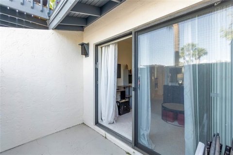 Condo in Sarasota, Florida, 2 bedrooms  № 1734837 - photo 26