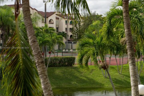 Condominio en alquiler en Miami, Florida, 2 dormitorios, 111.48 m2 № 1874291 - foto 21