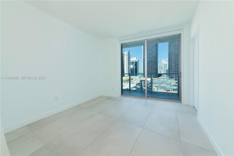 Купить кондоминиум в Майами, Флорида 2 спальни, 84.54м2, № 1994596 - фото 26