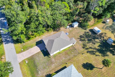 House in Port Charlotte, Florida 4 bedrooms № 2044226 - photo 7