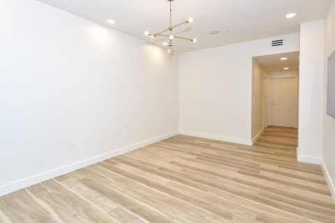 Copropriété à vendre à Bal Harbour, Floride: 2 chambres, 205.31 m2 № 2147274 - photo 18