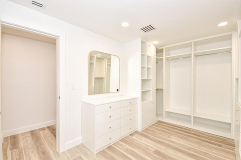 Copropriété à vendre à Bal Harbour, Floride: 2 chambres, 205.31 m2 № 2147274 - photo 6