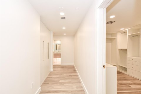 Copropriété à vendre à Bal Harbour, Floride: 2 chambres, 205.31 m2 № 2147274 - photo 7