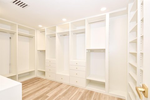 Copropriété à vendre à Bal Harbour, Floride: 2 chambres, 205.31 m2 № 2147274 - photo 5