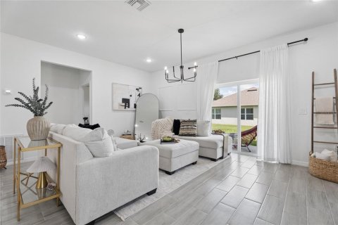 Casa en venta en Kissimmee, Florida, 4 dormitorios, 198.72 m2 № 2210895 - foto 26