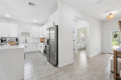 Casa en venta en Kissimmee, Florida, 4 dormitorios, 198.72 m2 № 2210895 - foto 7
