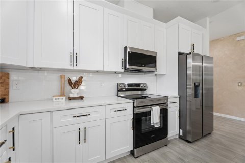 Casa en venta en Kissimmee, Florida, 4 dormitorios, 198.72 m2 № 2210895 - foto 21