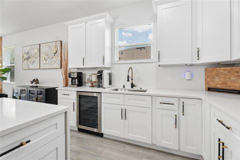 Casa en venta en Kissimmee, Florida, 4 dormitorios, 198.72 m2 № 2210895 - foto 22