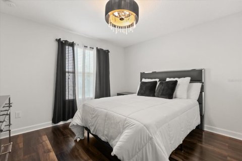 House in Orlando, Florida 5 bedrooms, 344.67 sq.m. № 1893663 - photo 24