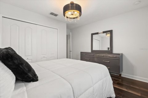 House in Orlando, Florida 5 bedrooms, 344.67 sq.m. № 1893663 - photo 25