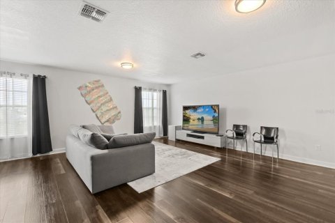 House in Orlando, Florida 5 bedrooms, 344.67 sq.m. № 1893663 - photo 29