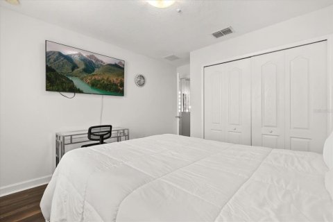 House in Orlando, Florida 5 bedrooms, 344.67 sq.m. № 1893663 - photo 28