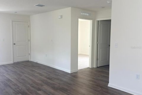 House in Haines City, Florida 3 bedrooms, 148.27 sq.m. № 1848031 - photo 8