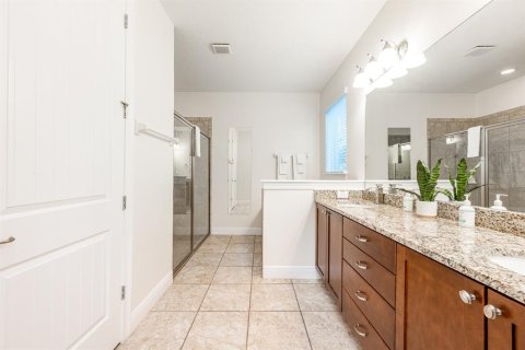 House in Kissimmee, Florida 9 bedrooms, 421.96 sq.m. № 2098298 - photo 15
