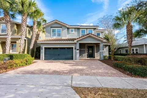 House in Kissimmee, Florida 9 bedrooms, 421.96 sq.m. № 2098298