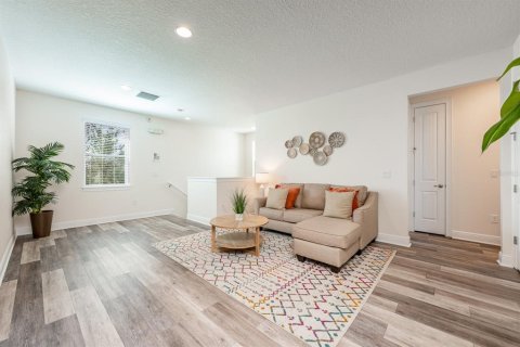 House in Kissimmee, Florida 9 bedrooms, 421.96 sq.m. № 2098298 - photo 21