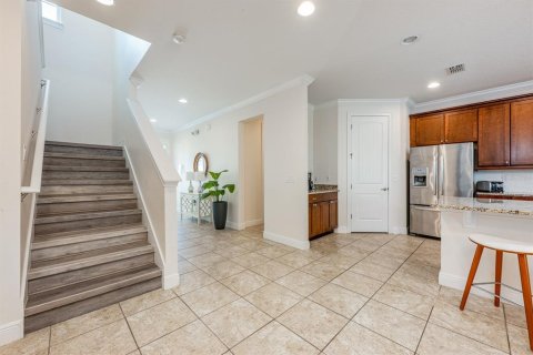House in Kissimmee, Florida 9 bedrooms, 421.96 sq.m. № 2098298 - photo 20