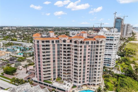 Condo in Lauderdale-by-the-Sea, Florida, 3 bedrooms  № 1928303 - photo 7