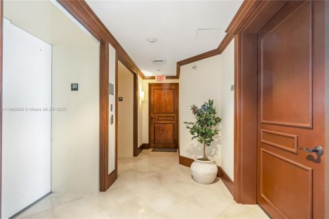 Condo in Lauderdale-by-the-Sea, Florida, 3 bedrooms  № 1928303 - photo 21