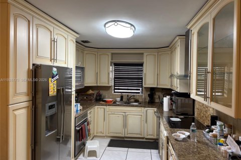 Купить виллу или дом в Хайалиа, Флорида 4 спальни, 174.19м2, № 1997464 - фото 6