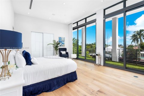 Villa ou maison à louer à Fort Lauderdale, Floride: 6 chambres, 406.91 m2 № 1878684 - photo 27
