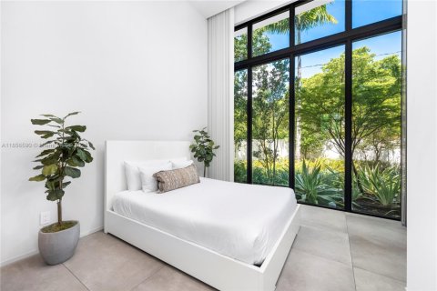 Villa ou maison à louer à Fort Lauderdale, Floride: 6 chambres, 406.91 m2 № 1878684 - photo 16