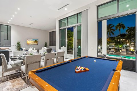 Villa ou maison à louer à Fort Lauderdale, Floride: 6 chambres, 406.91 m2 № 1878684 - photo 11