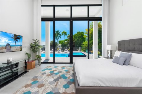 Villa ou maison à louer à Fort Lauderdale, Floride: 6 chambres, 406.91 m2 № 1878684 - photo 15