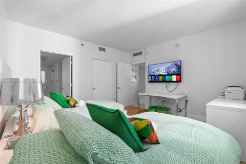 Copropriété à vendre à Miami, Floride: 2 chambres, 111.2 m2 № 1936850 - photo 30