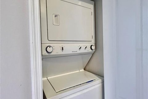 Снять в аренду таунхаус в Ривервью, Флорида 2 спальни, 117.06м2, № 1747328 - фото 18