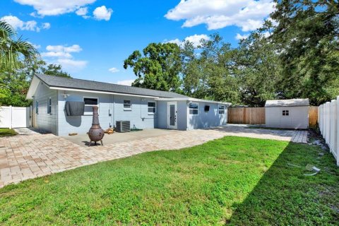 House in Tampa, Florida 4 bedrooms, 156.26 sq.m. № 1843872 - photo 21