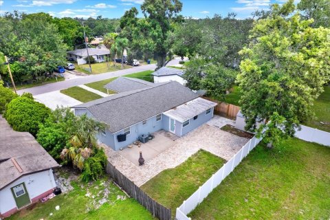 House in Tampa, Florida 4 bedrooms, 156.26 sq.m. № 1843872 - photo 23