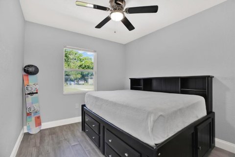 House in Tampa, Florida 4 bedrooms, 156.26 sq.m. № 1843872 - photo 20