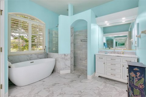 Villa ou maison à louer à Venice, Floride: 3 chambres, 219.99 m2 № 2226703 - photo 11